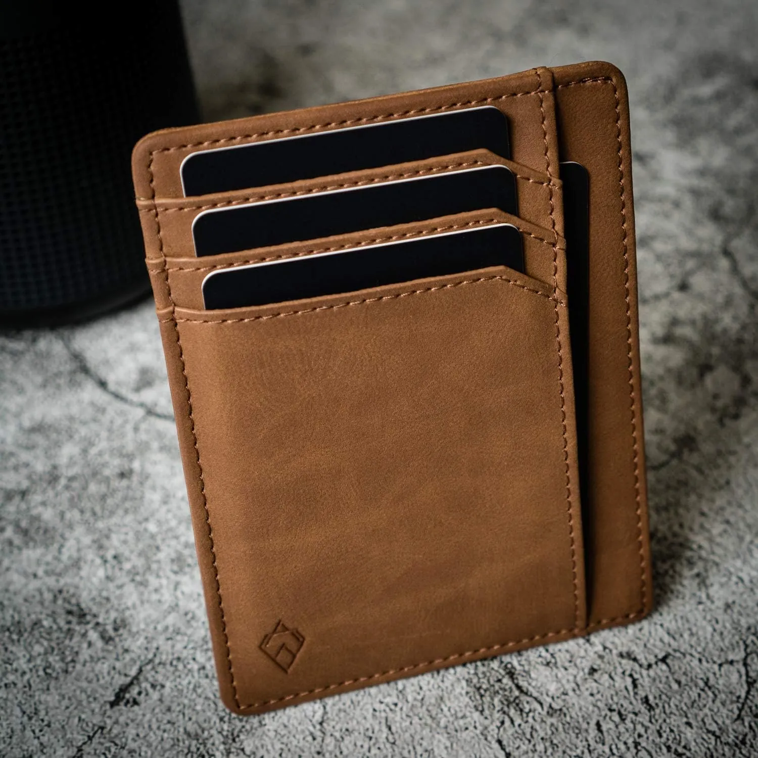 AKIELO RFID Blocking Credit Card Holder and Gift Box  Slim Wallets for Men  Minimalist Card Wallet (Bravo Collection)