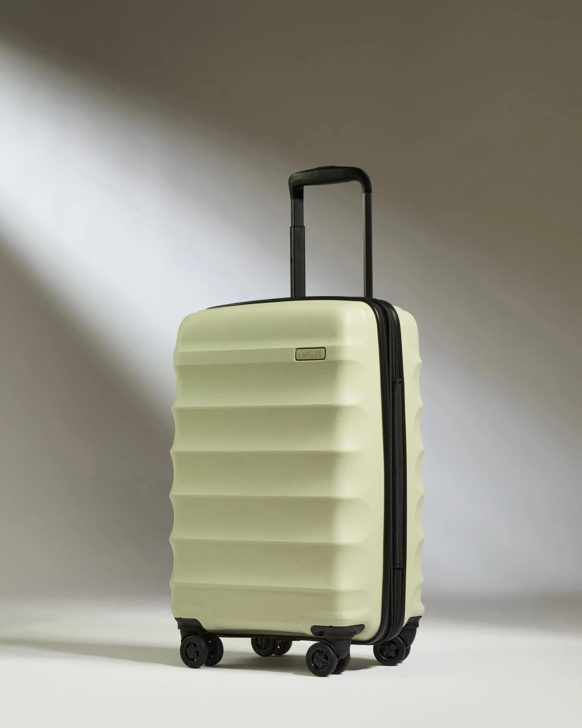 Expandable Cabin Suitcase Set in Pale Green - Juno